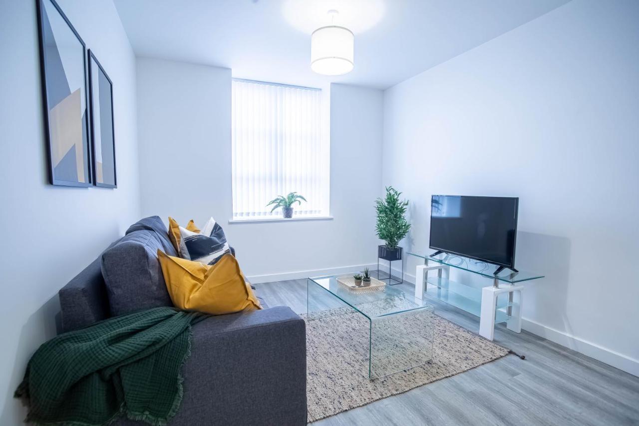 Luxury Apartments Available Next To Train Station - The Wallgate Apartments Wigan - Free Parking Exterior photo
